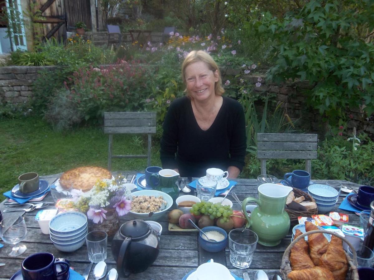 La Tour Bed & Breakfast Marcilly-la-Gueurce Dış mekan fotoğraf