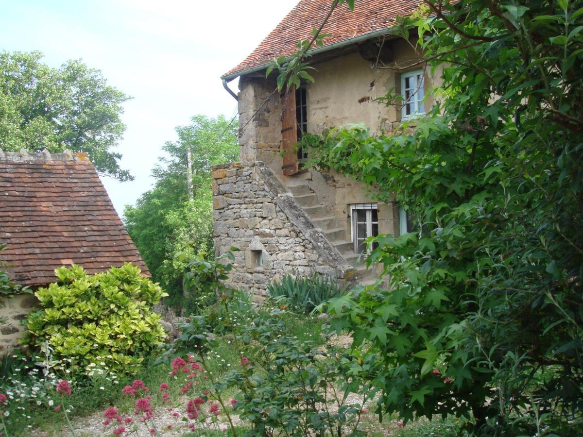 La Tour Bed & Breakfast Marcilly-la-Gueurce Dış mekan fotoğraf